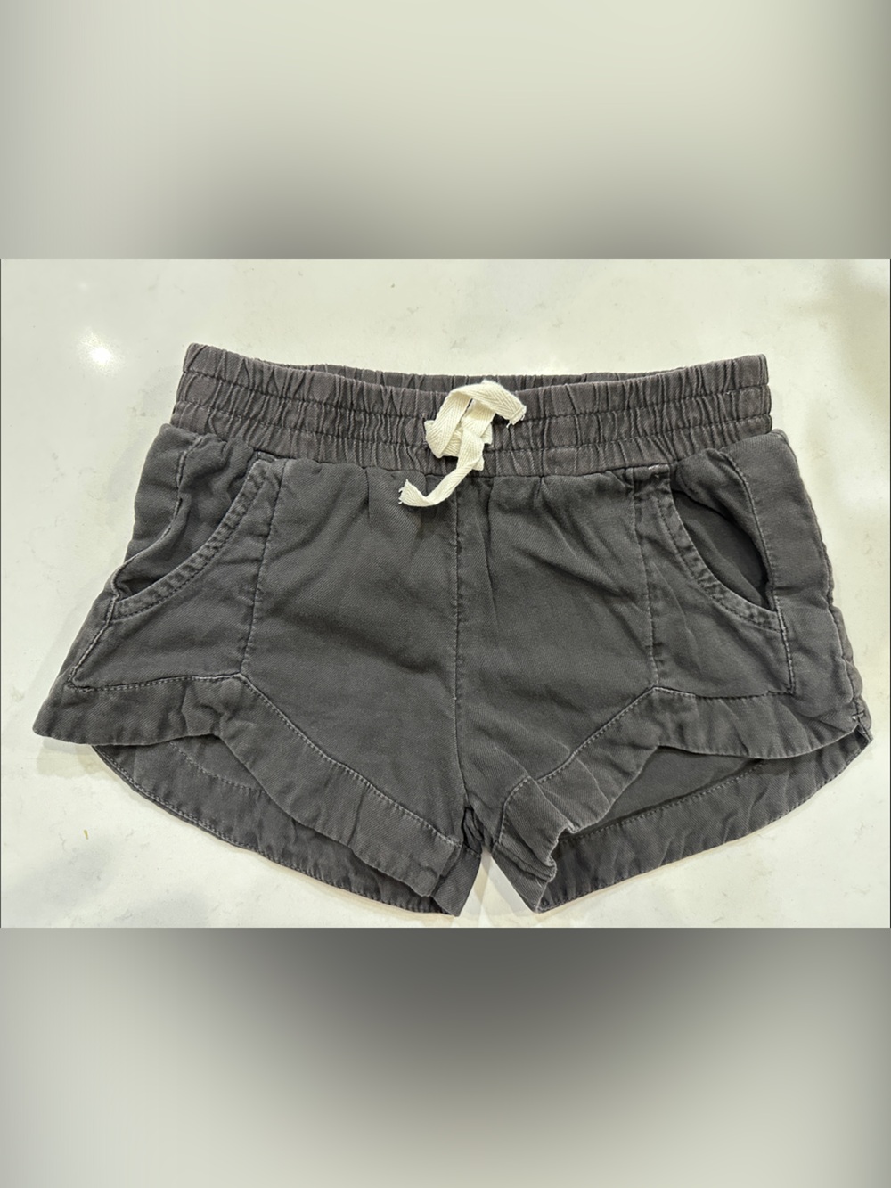 Billabong girls Elastic Waist Gray Shorts with Drawstring. Worn twice. So soft!